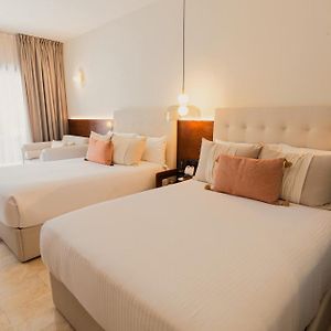 Pool Side Junior Suite